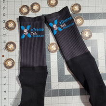 Load image into Gallery viewer, Kitty Patriot crew socks
